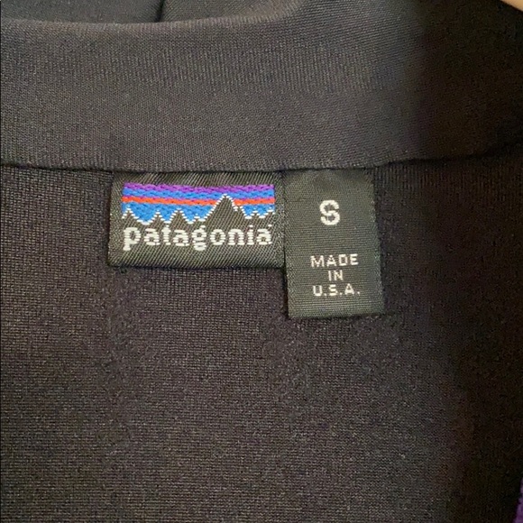 Patagonia slip on performance top. - Picture 3 of 7